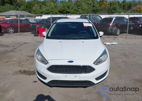 2017 Ford Focus Se z USA, uszkodzony, nr VIN 1FADP3F27HL252643